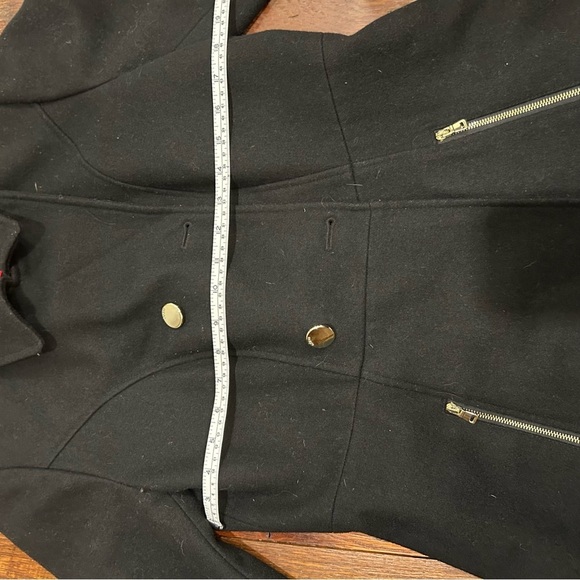 GUESS Black Wool Blend Double Breasted Cutaway Coat Women’s Medium - Picture 7 of 7